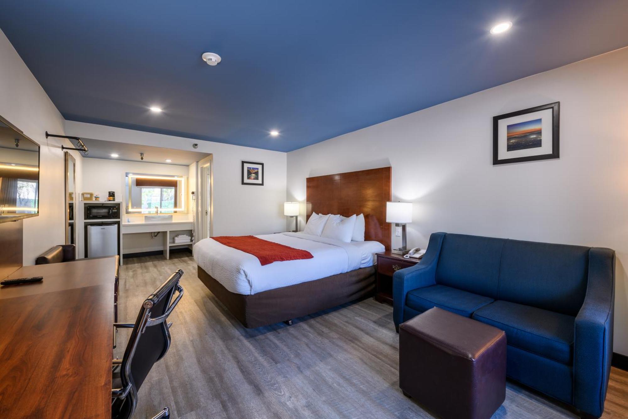 Hotel Hyland Near Civic Center