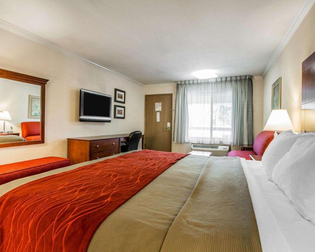 Hotel Hyland Near Civic Center